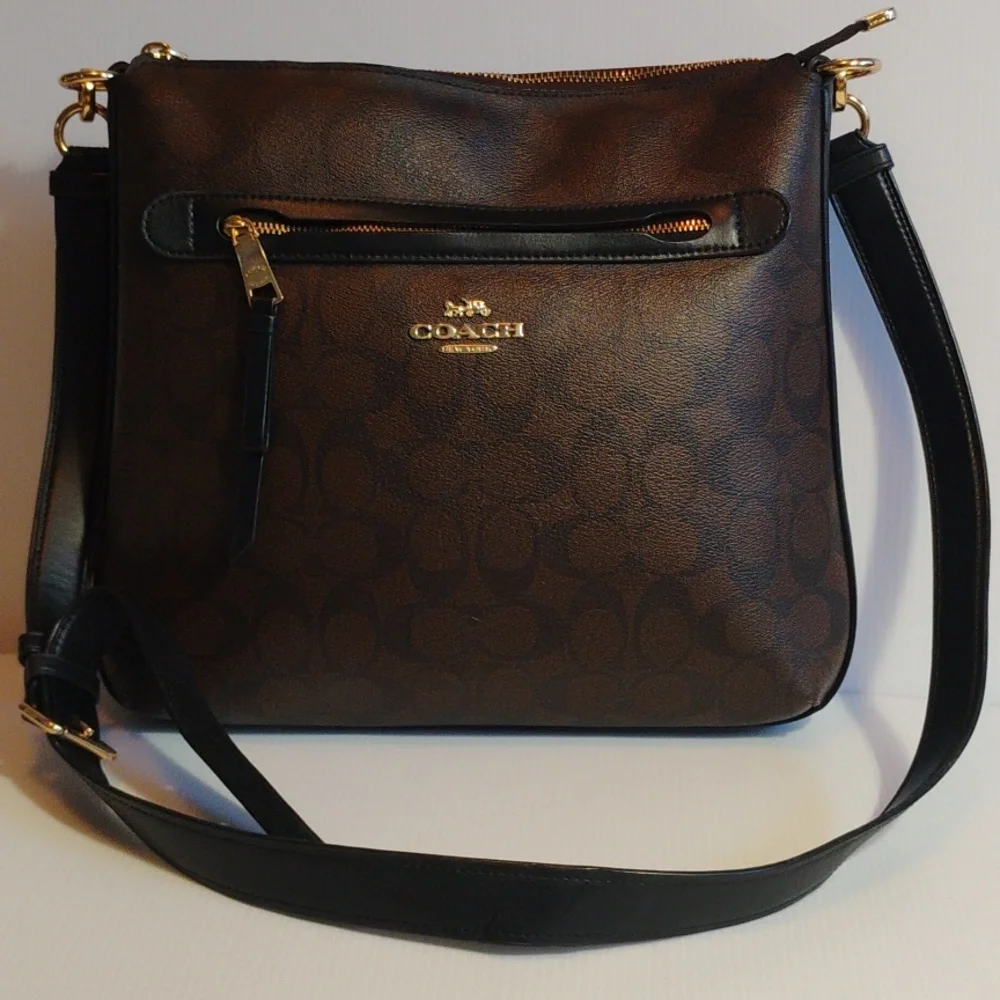 Coach Mae File Crossbody In Signature Canvas Beautiful Metal No Hangtag - Picture 1 of 12